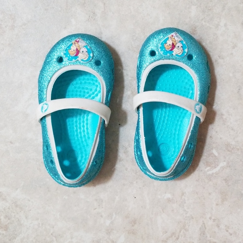 Frozen crocs sandals for toddler size 4.5